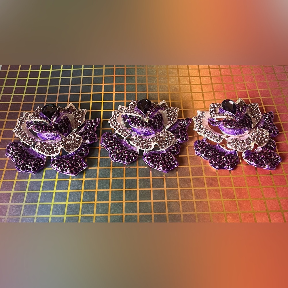 Flower Rhinestone Embellishments - Picture 7 of 11